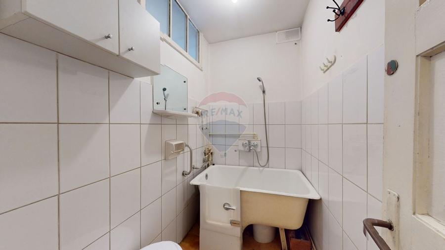 Apartament cu 2 camere semidecomandat în Centrul Civic