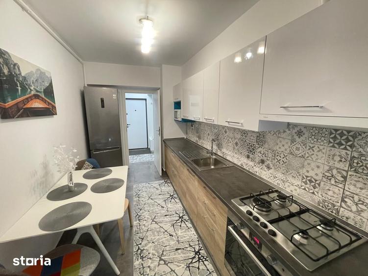 Apartament cu 3 camere decomandat în Apărătorii Patriei