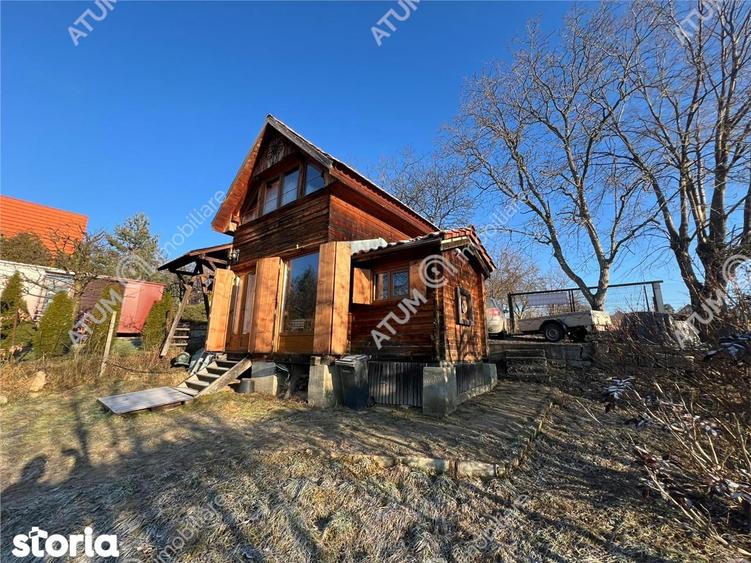 Casă cu 2 camere cu Teren 640 Mp în Rășinari