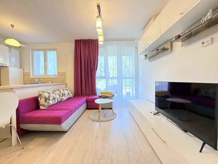 Apartament cu 2 camere semidecomandat, mobilat în Lipovei