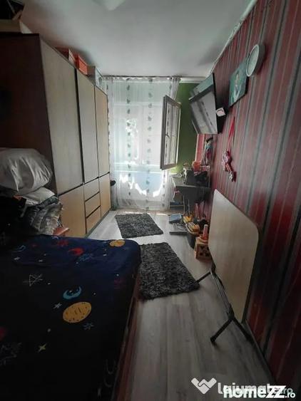 Apartament cu 2 camere semidecomandat în Micro 40