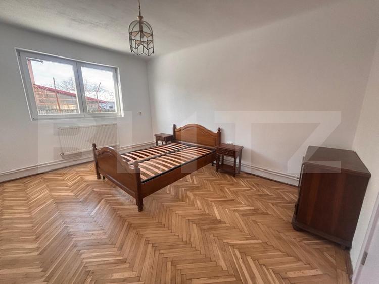 Birou, de 320 mp, în Găești