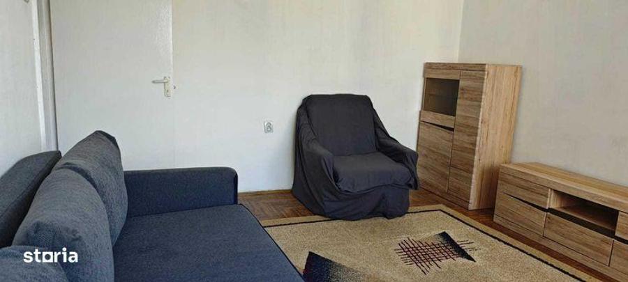 Inchiriez apartament cu o camera, 35mp2 aflat la etajul 4 - 5