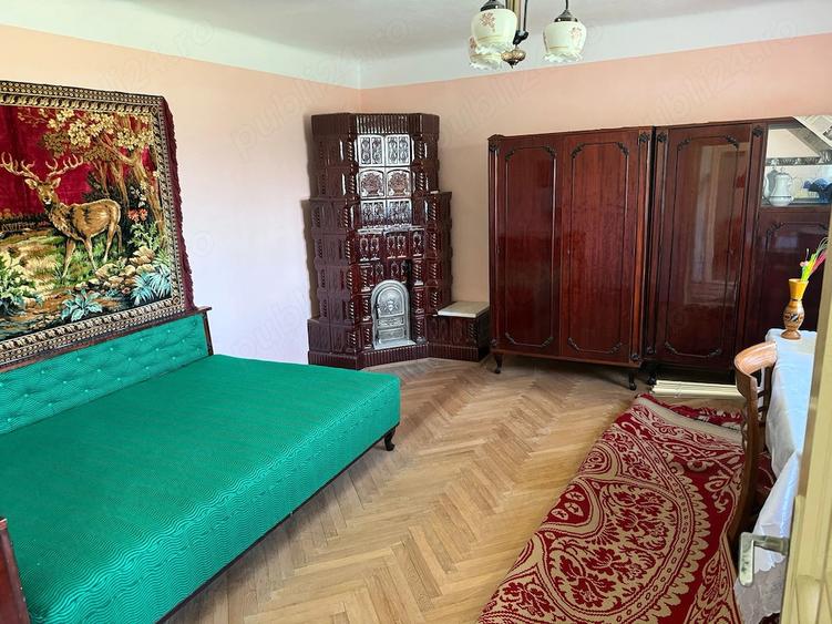 Casă cu 4 camere cu Teren 9000 Mp în Drăgănești