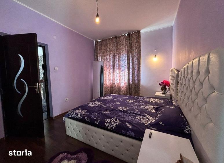 Casă cu 6 camere cu Teren 350 Mp în Cug
