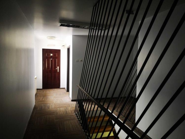 Casă individuală cu 6 camere cu Canalizare în Zorilor