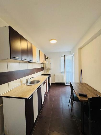 Apartament cu 2 camere, mobilat în Apărătorii Patriei