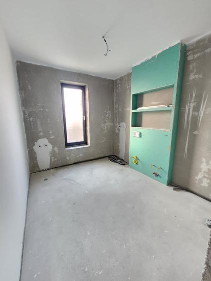 Duplex cu 4 camere cu Canalizare în Dumbrăvița
