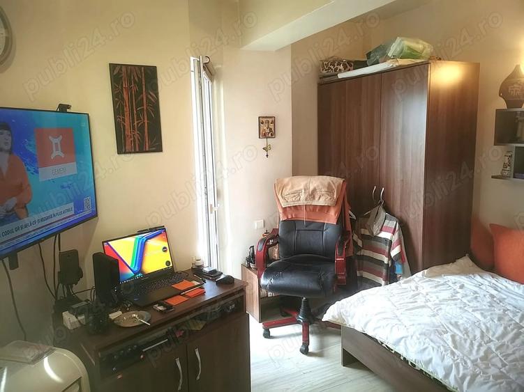 Apartament cu 3 camere semidecomandat în Plevnei