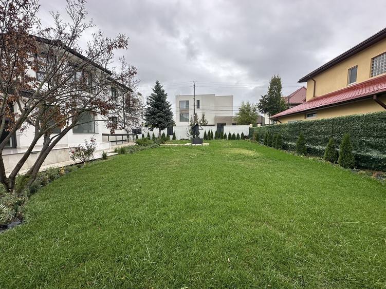 Casă individuală cu 10 camere cu Canalizare în Pipera