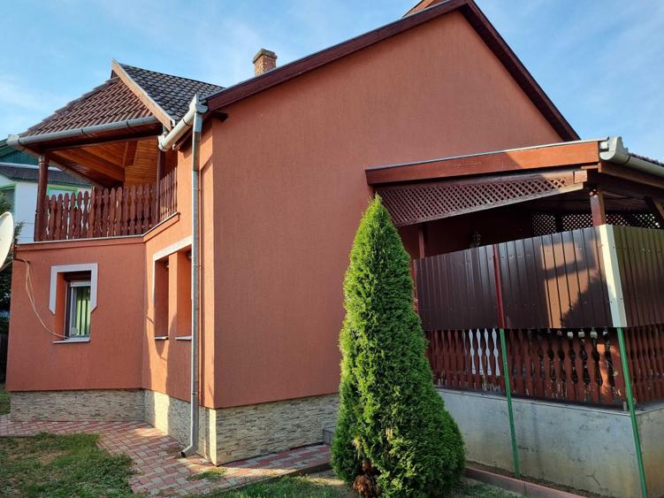 Casă cu 4 camere cu Teren 145 Mp în Ultracentral