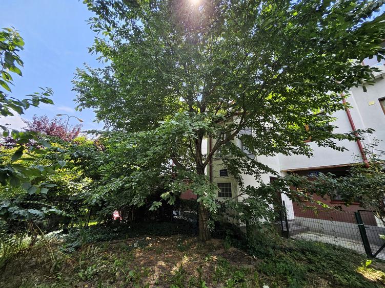 Inchiriere apartament 4 camere / vila / Giulesti / Intr. Pinului / curte  54 mp - 9