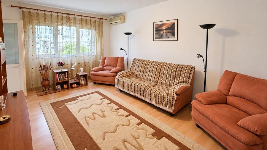 Apartament cu 2 camere decomandat, mobilat în Aviației