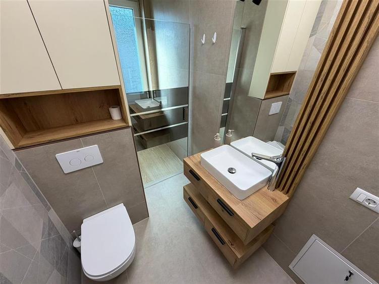 Casă individuală cu 3 camere cu Canalizare în Nord
