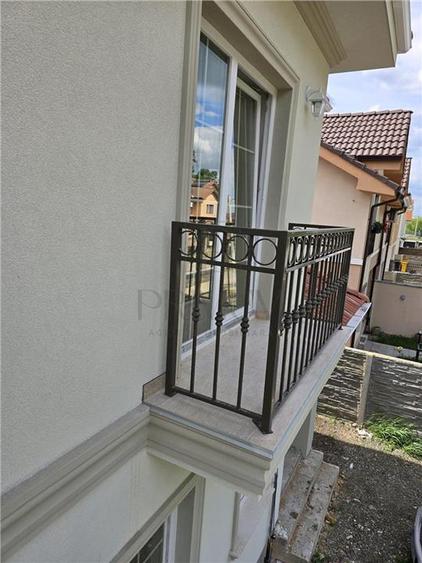 Duplex cu 4 camere cu Canalizare în Moșnița Veche