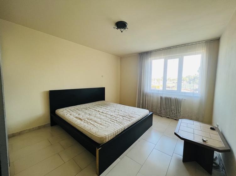 Apartament cu 2 camere semidecomandat, mobilat în Aradului