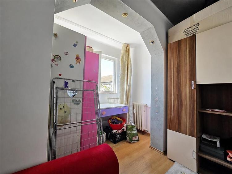 Apartament cu 2 camere semidecomandat în Iosia-Nord