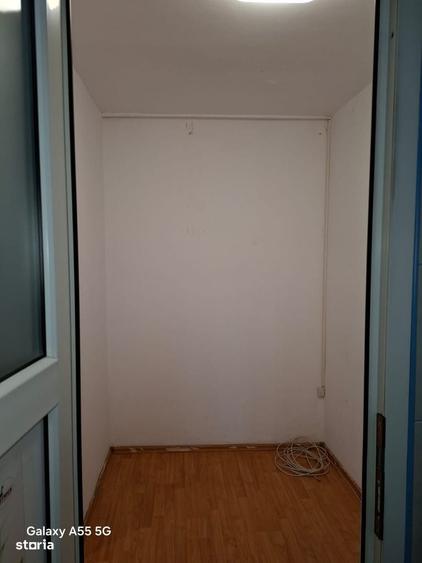 Spațiu comercial, de 16 mp, în Centrul Civic