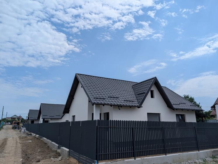 Casă individuală cu 3 camere cu Teren 400 Mp în Nord