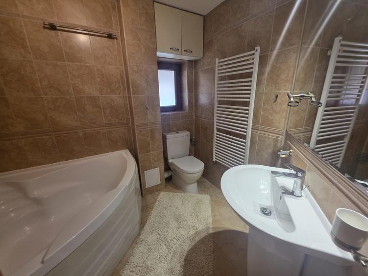 Casă individuală cu 4 camere cu Teren 350 Mp în Bunloc