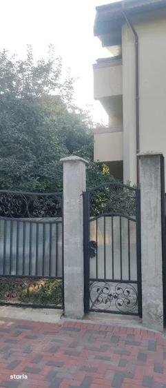 Casă cu 3 camere decomandat cu Teren 150 Mp în Titan