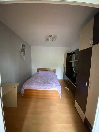 Garsonieră decomandată în Central