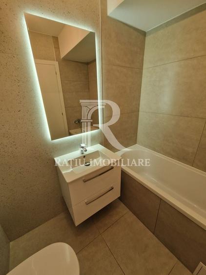 Apartament cu 3 camere decomandat, mobilat în Nufărul
