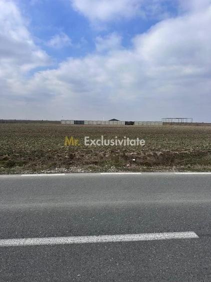 Teren de 1500 mp, în Pielești