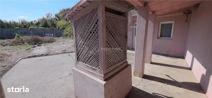 Casă cu 4 camere cu Teren 1720 Mp în Central