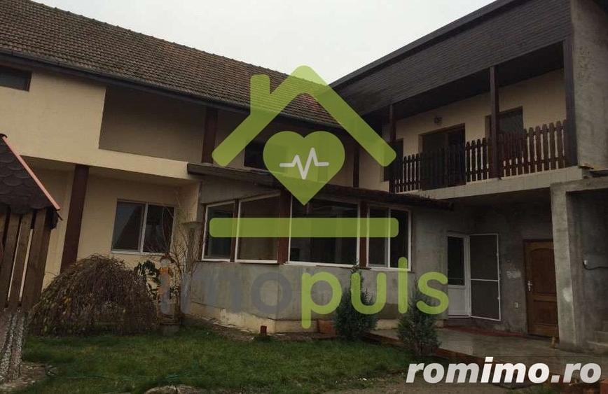 Casă cu 8 camere cu Teren 1780 Mp în Utvin