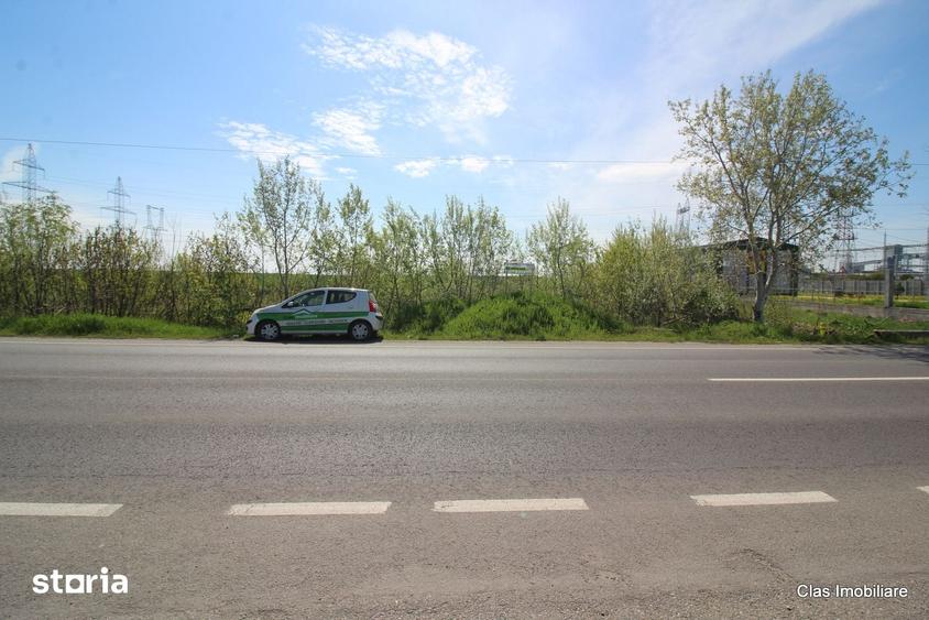 Teren de 7758 mp, în Central