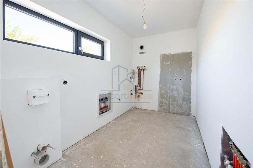 Duplex cu 4 camere cu Teren 250 Mp în Mușcel