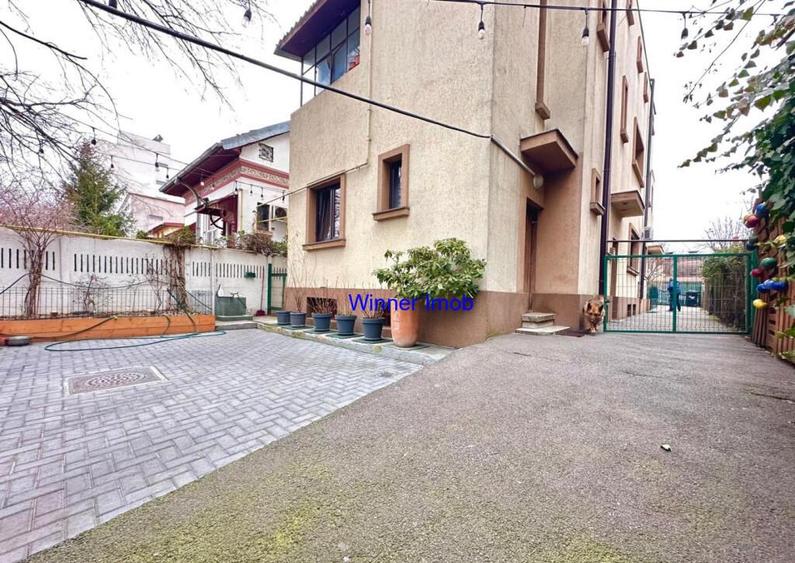 Casă cu 4 camere cu Teren 356 Mp în P-ța Muncii