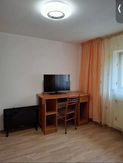Garsonieră decomandată în Moșilor