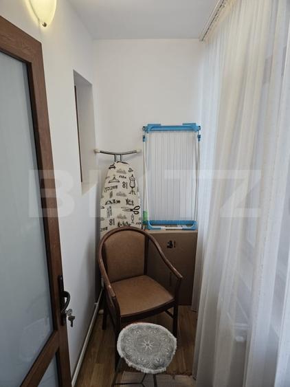Apartament cu 2 camere semidecomandat, mobilat în Podu Roș