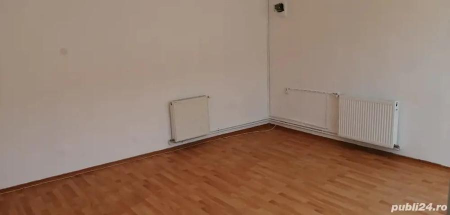 Spațiu comercial, de 25 mp, în Ultracentral