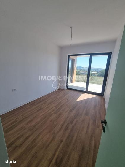 Casă cu 3 camere în Micești