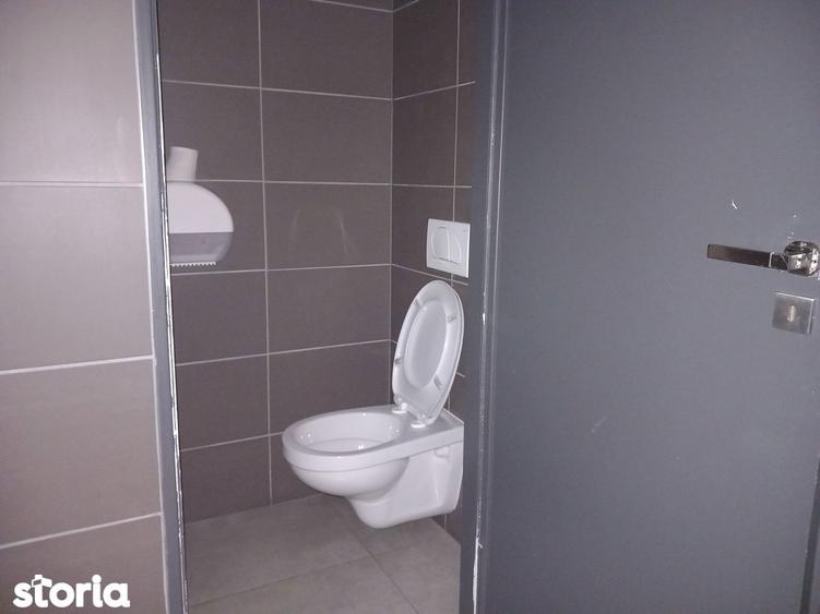 Spațiu comercial, de 148 mp, în Traian