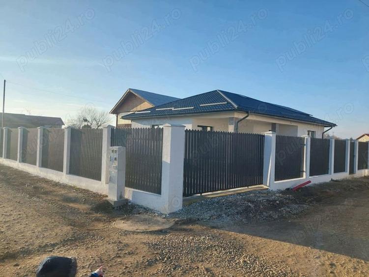 Casă cu 3 camere în Domnești