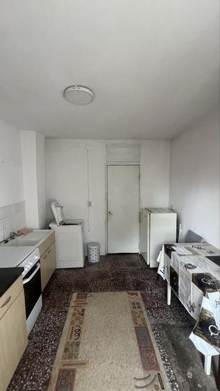 Apartament cu 2 camere decomandat în Aradului