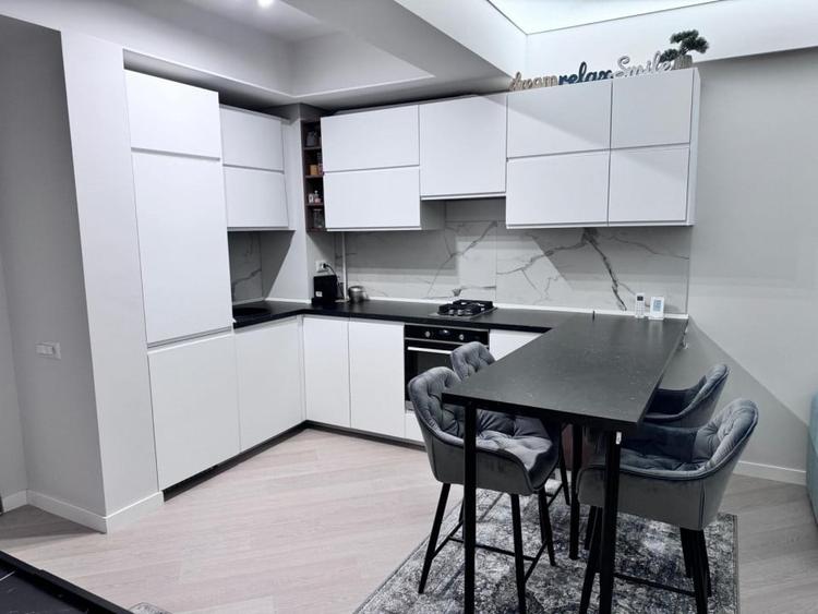 Apartament cu 2 camere semidecomandat, mobilat în Pipera — fotografia 2