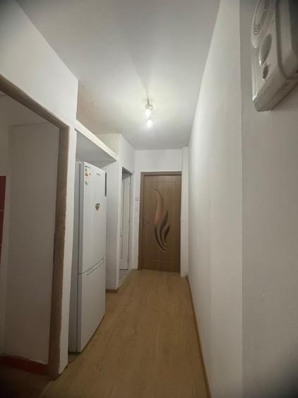 Apartament cu 2 camere semidecomandat, mobilat în Blașcovici