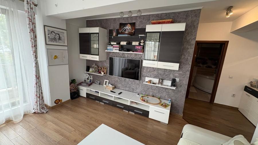 Apartament cu 3 camere decomandat, mobilat în Bucureștii Noi