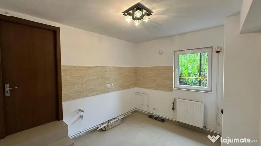 Casă cu 3 camere cu Teren 1397 Mp în Ștefănești