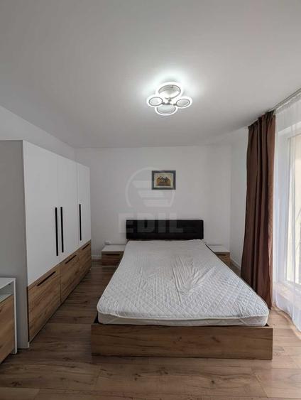 Apartament cu 3 camere semidecomandat în Florești