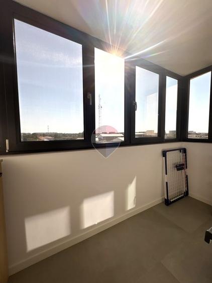 Apartament cu 3 camere decomandat, mobilat în Tomis Nord