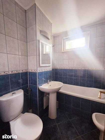 Apartament cu 2 camere decomandat în Precista