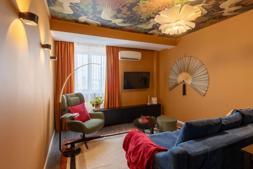 Apartament cu 3 camere în P-ța Universității