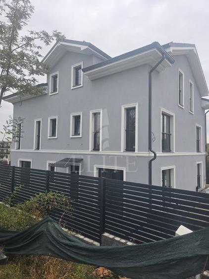 Casă cu 4 camere cu Canalizare în Gheorgheni
