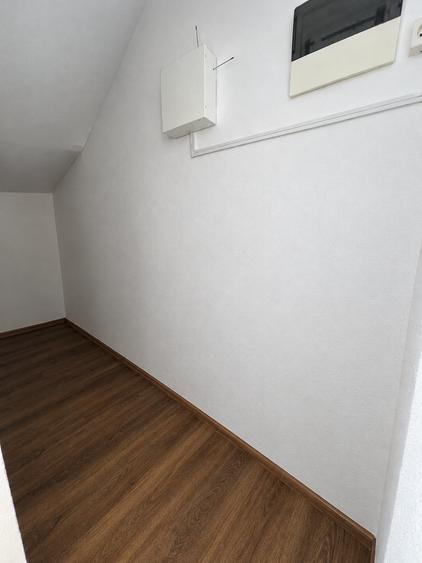 Casă individuală cu 5 camere cu Garaj în Săcălaz